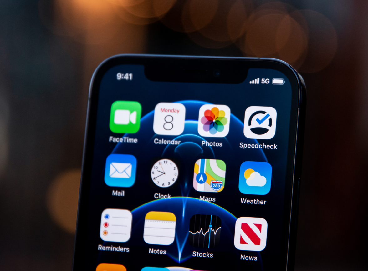 原平苹果手机维修分享为什么 iPhone 12 在冬季会自动关机 